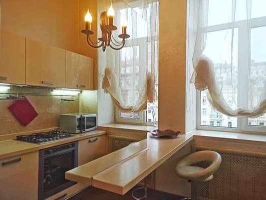 на ул. Бассейна, 12 10